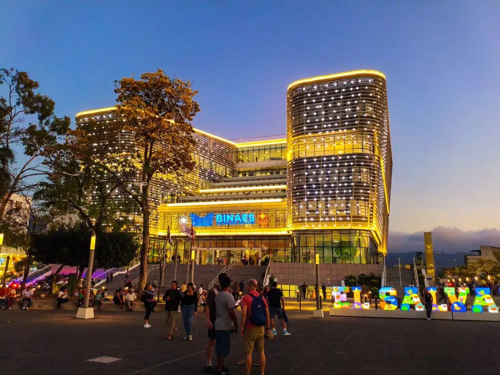 重庆图文店收银纸选型对比：热敏纸与普通纸的成本及打印效果差异
